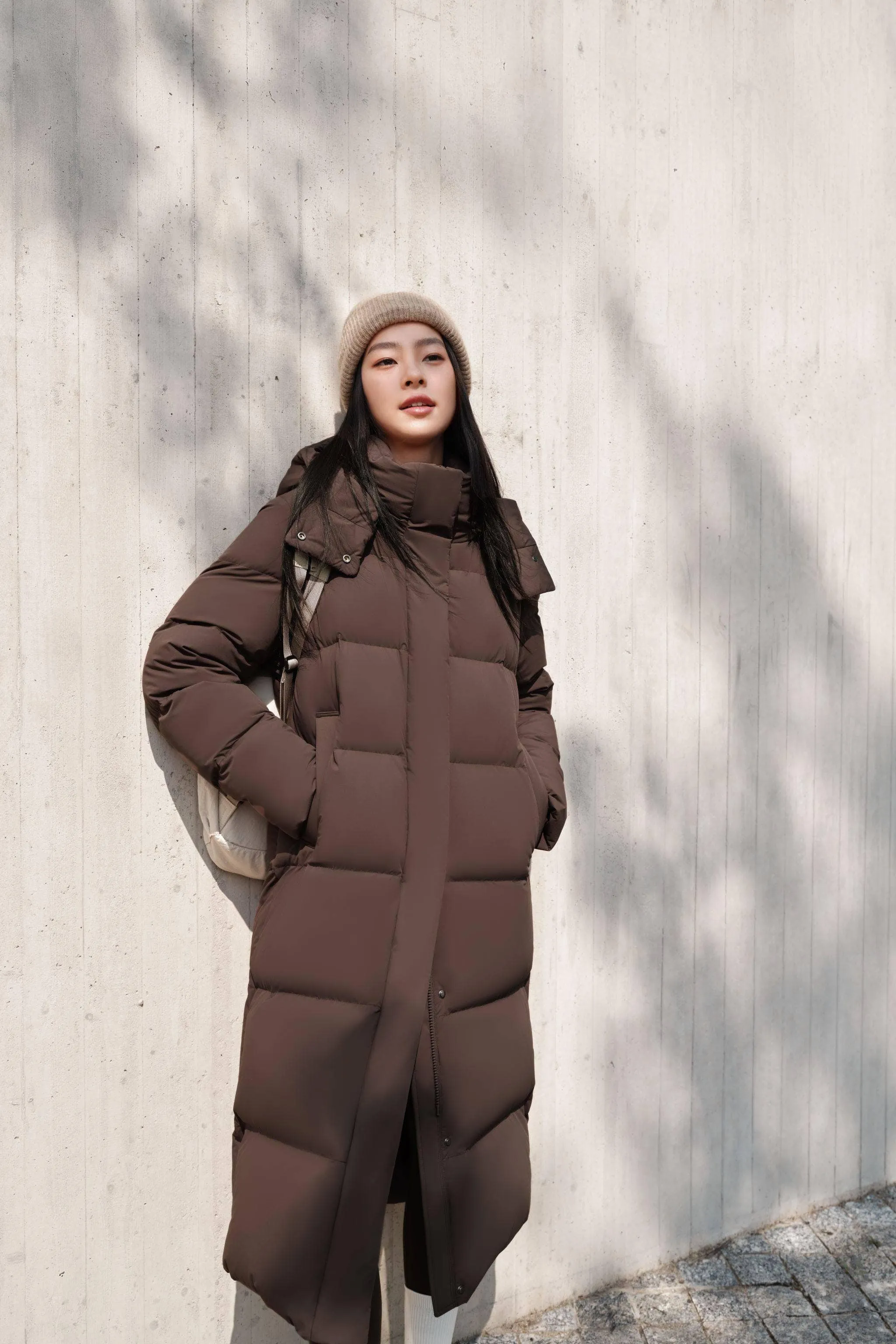 Comfy Women's Down Coat With Detachable Hood