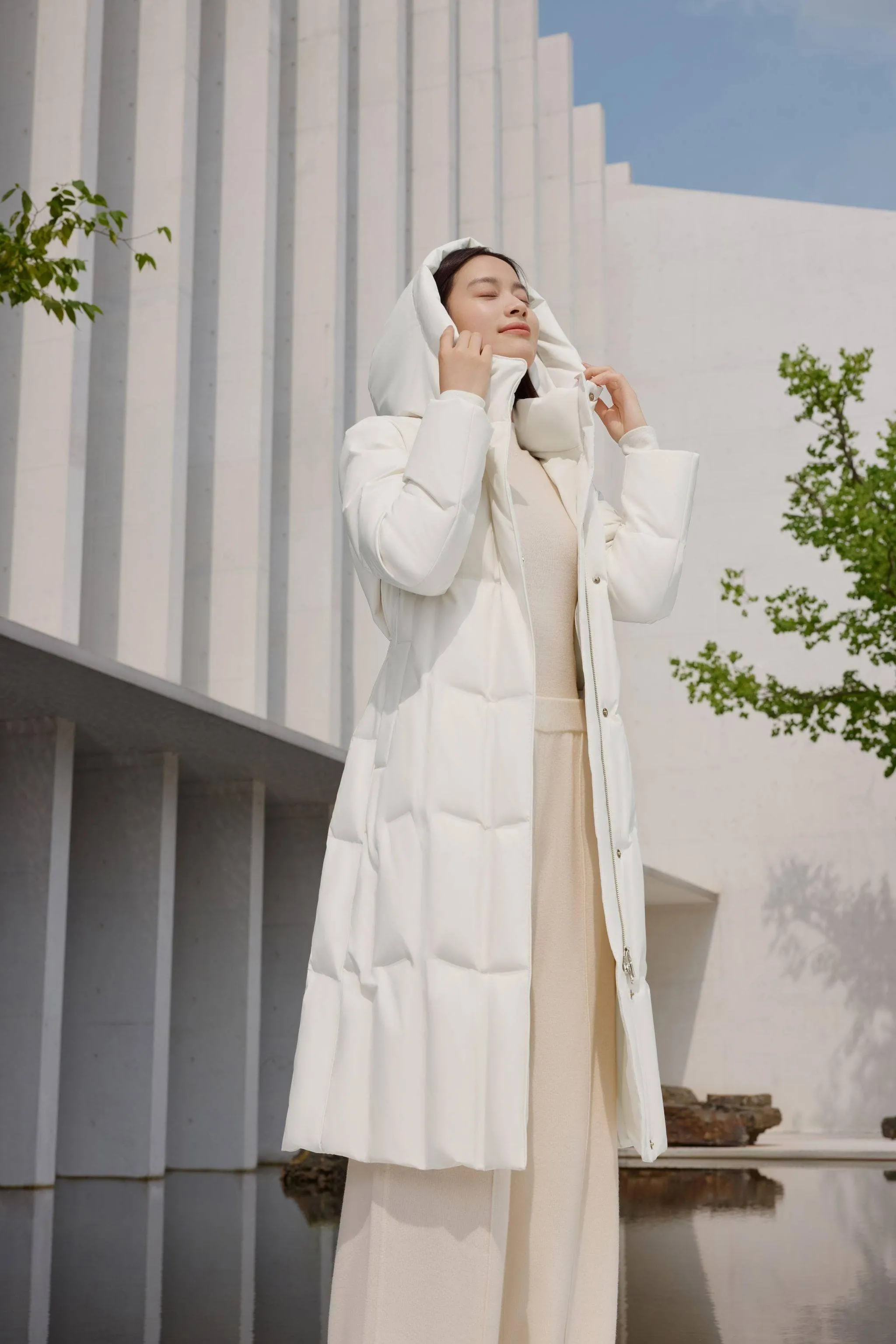 Women's Long Goose Down Coat With Elasticated Waist